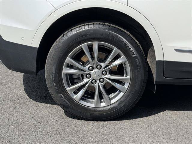 Used 2022 Cadillac XT5 Premium Luxury w/ Technology Package AWD/4WD image 9