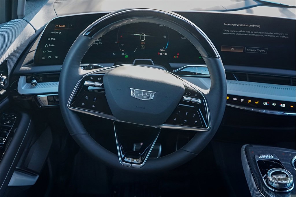 New 2025 Cadillac Optiq Luxury 2 w/ LPO, Floor Liner Package image 23