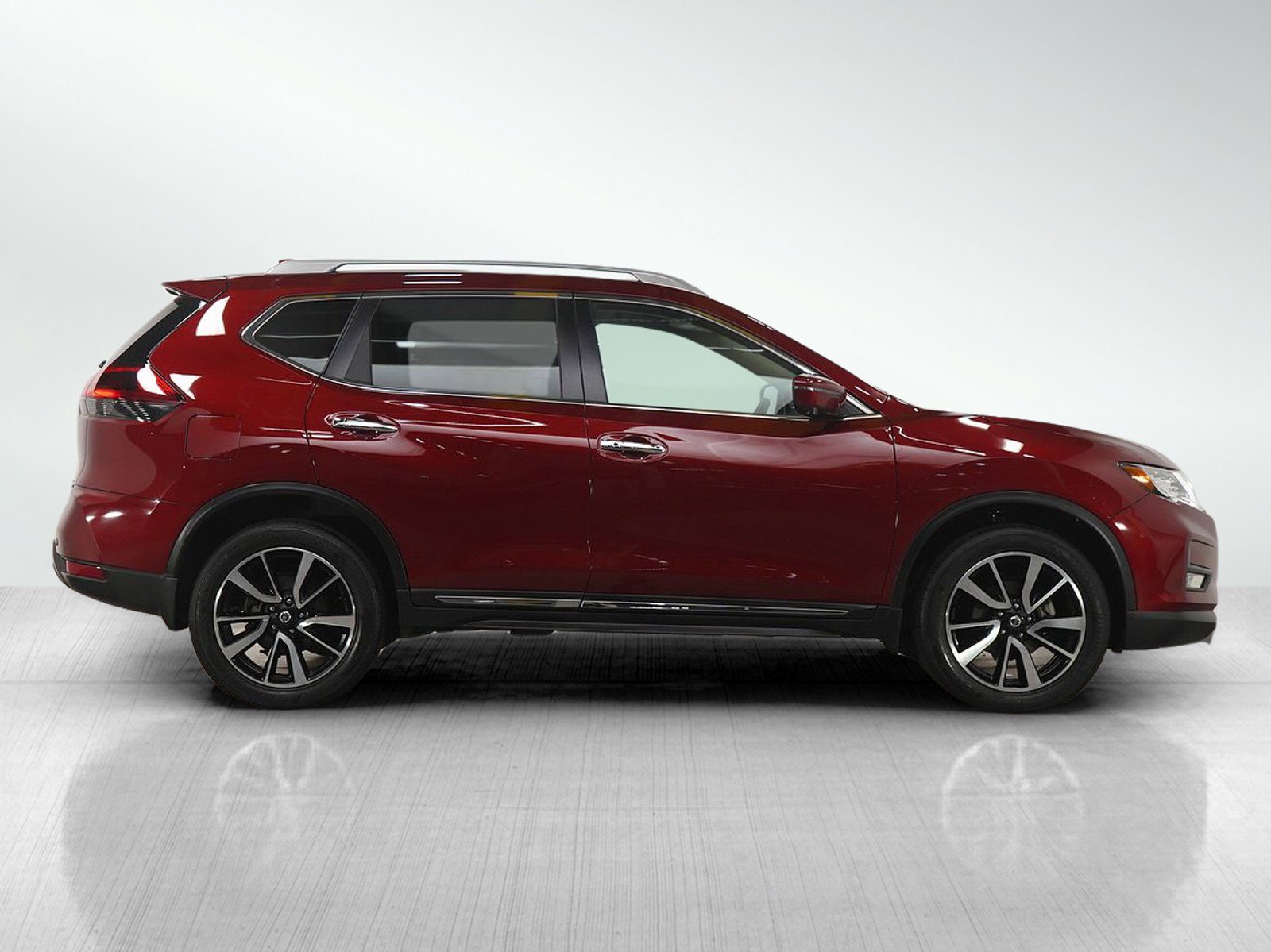 Used 2020 Nissan Rogue SL w/ Premium Package image 6