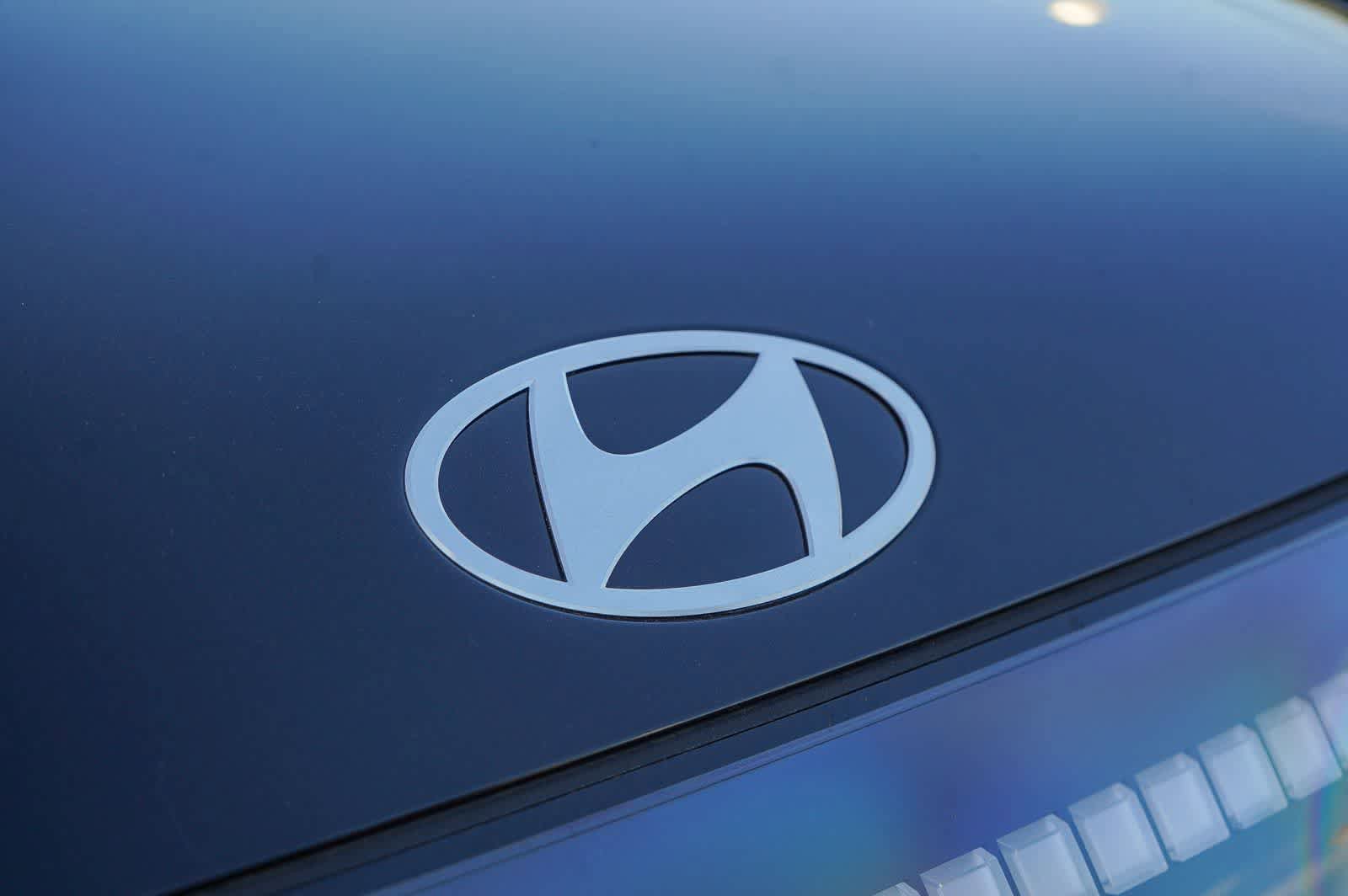 New 2026 Hyundai Ioniq 9 SEL image 11