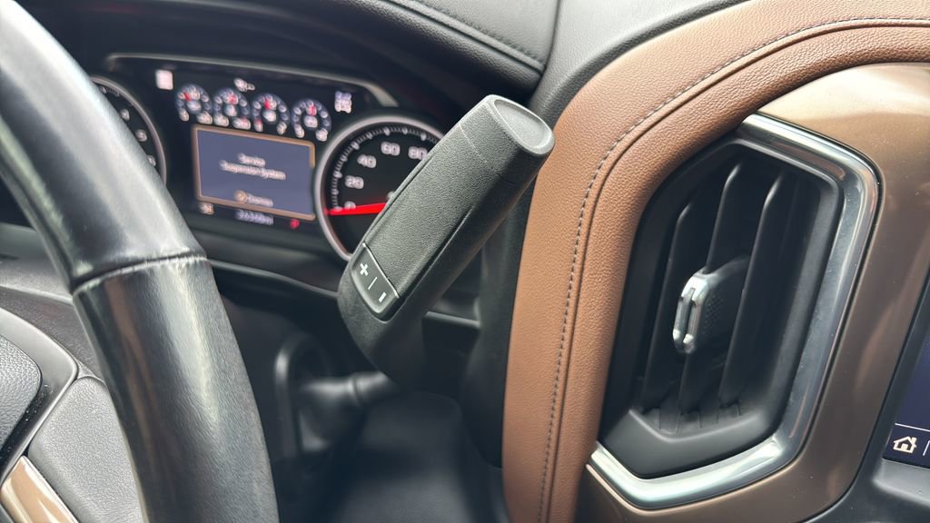 Used 2021 Chevrolet Silverado 1500 High Country w/ Technology Package image 15