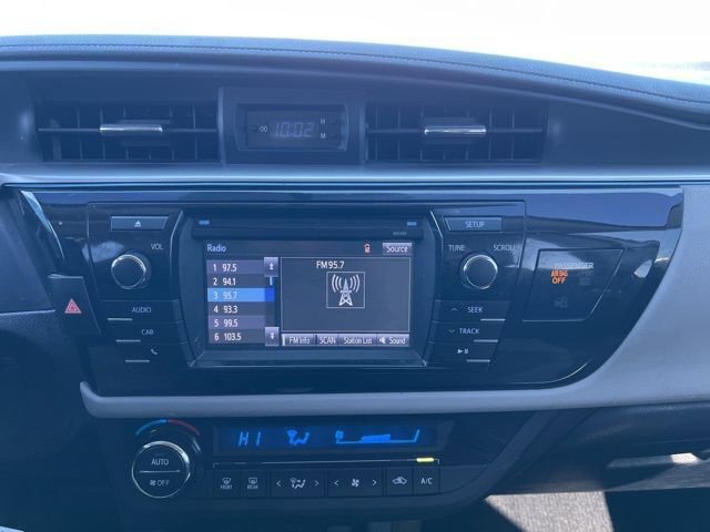 Used 2015 Toyota Corolla LE image 14