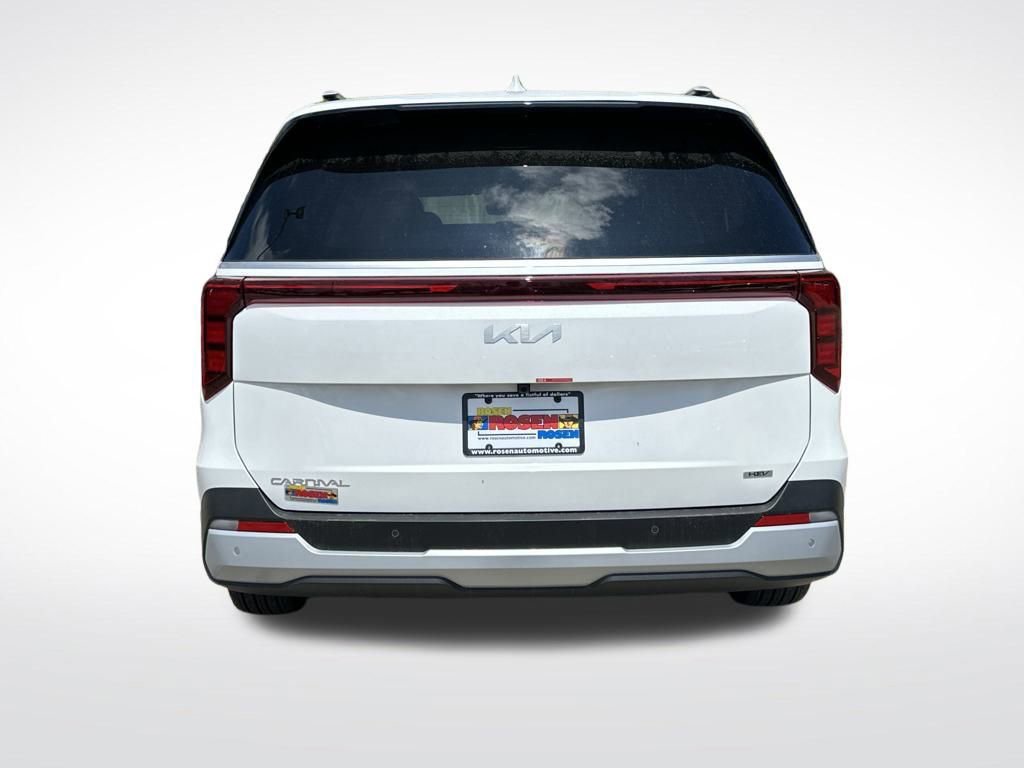 New 2025 Kia Carnival EX image 4
