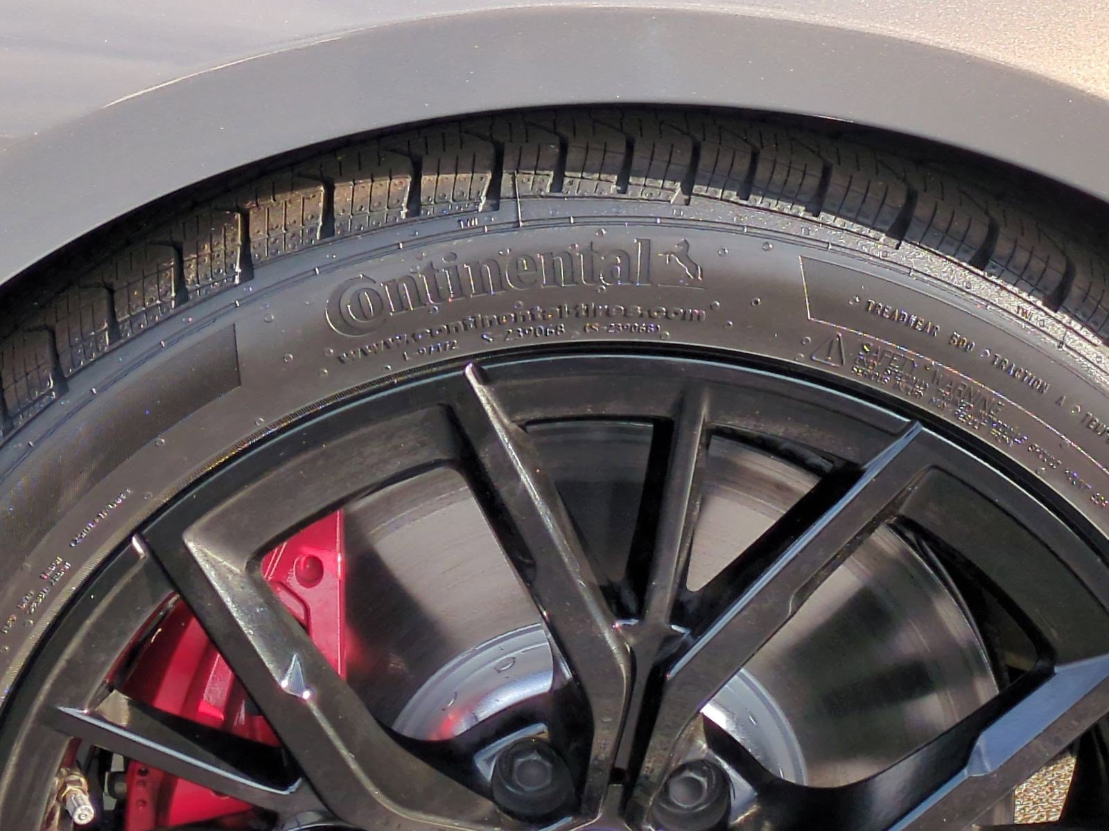 Used 2023 BMW M550i xDrive w/ Dynamic Handling Package image 12