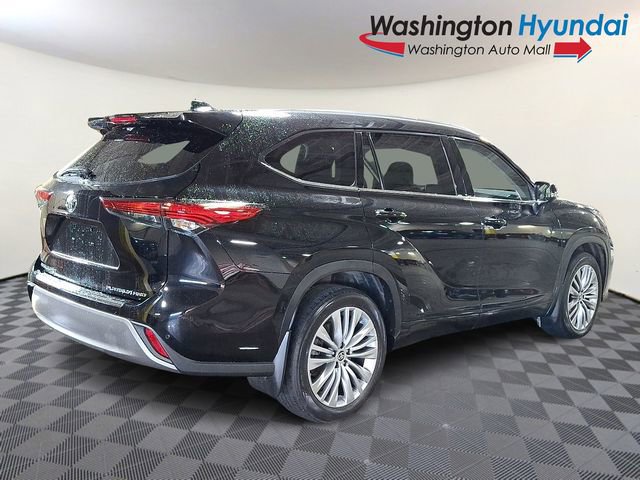 Used 2023 Toyota Highlander Platinum image 6