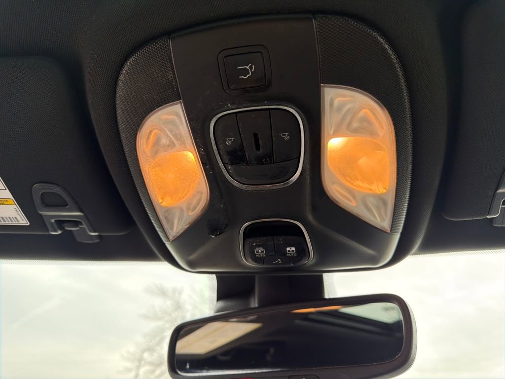 Used 2025 Jeep Compass Latitude w/ Sun & Sound Group image 37