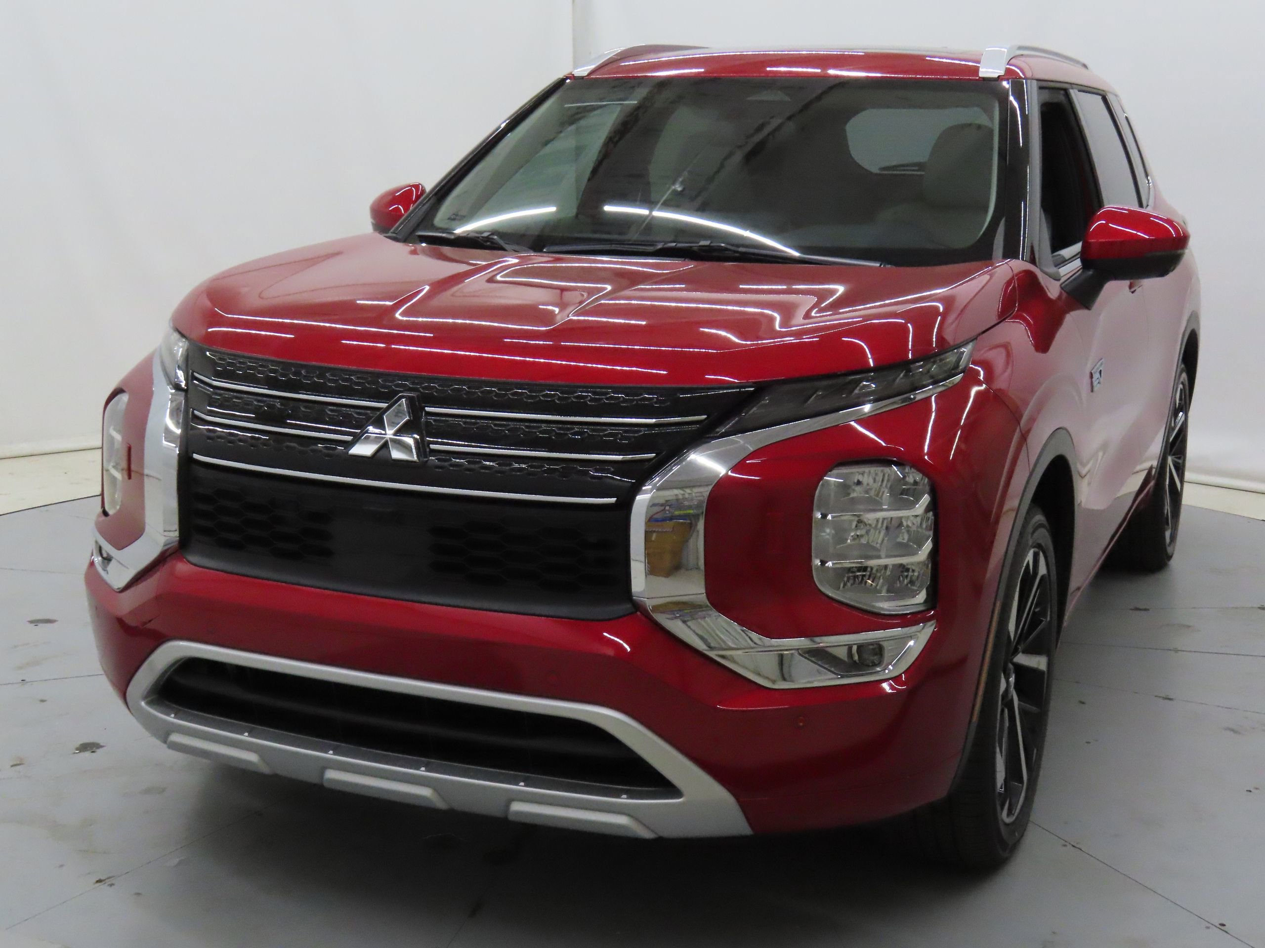 New 2025 Mitsubishi Outlander SEL image 7