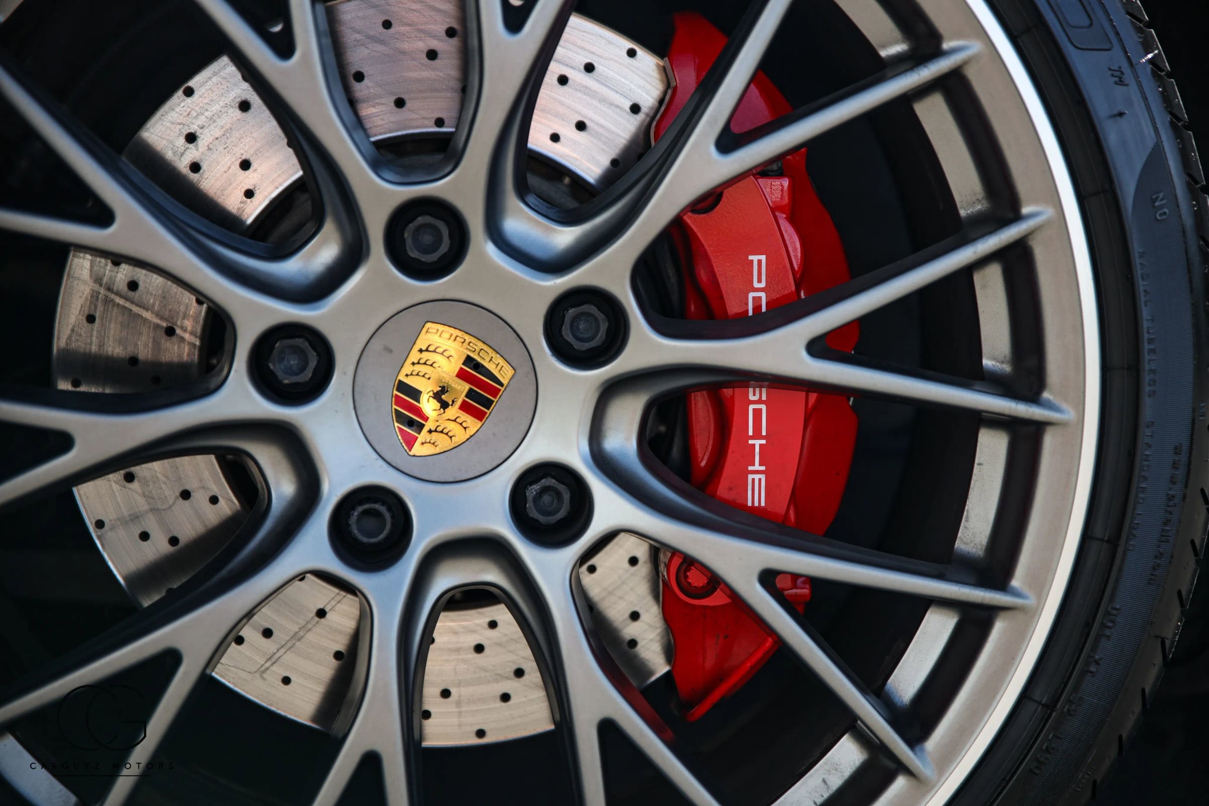 Used 2017 Porsche 911 Carrera 4S image 7