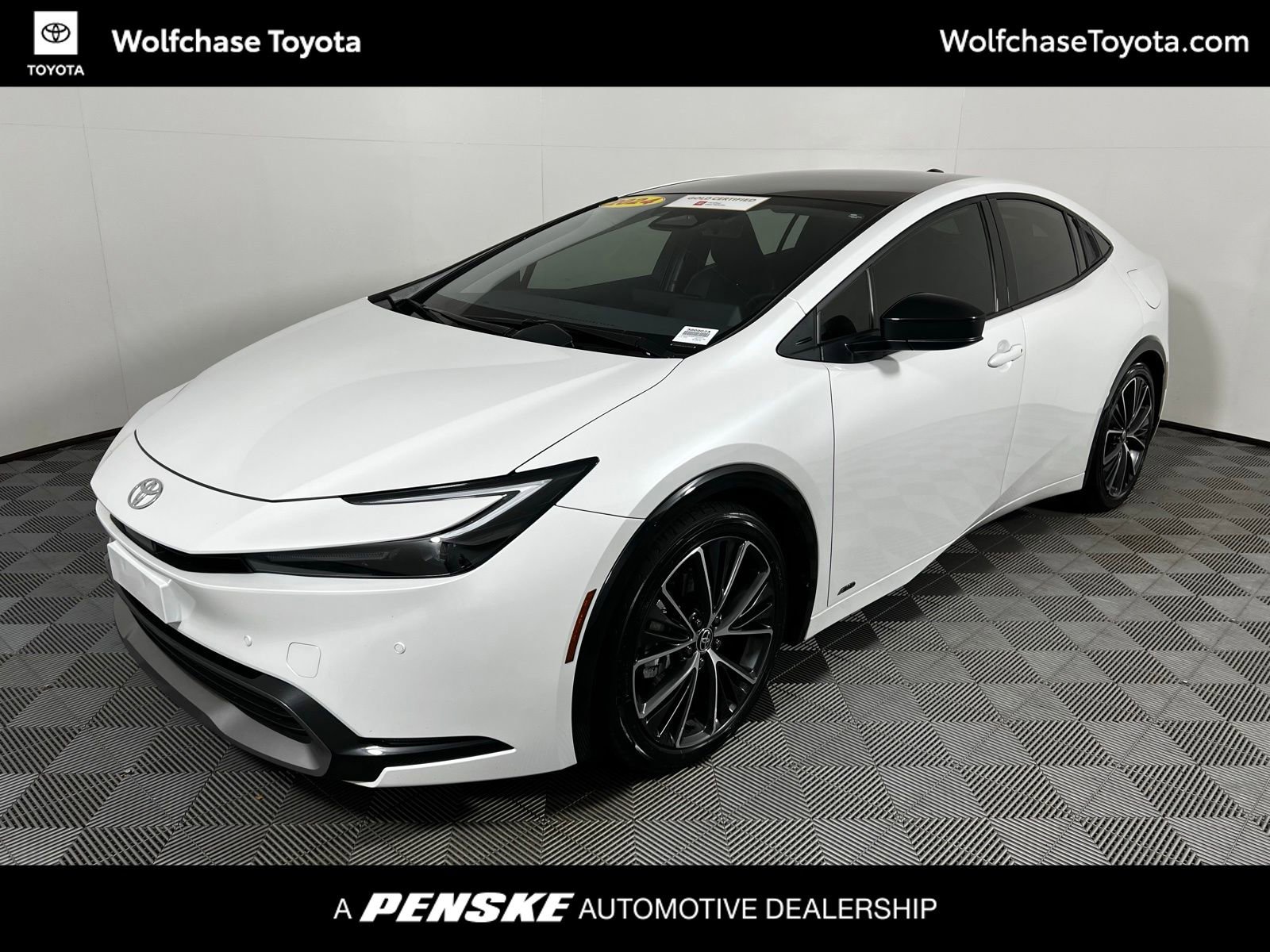 Certified 2024 Toyota Prius XLE image 1