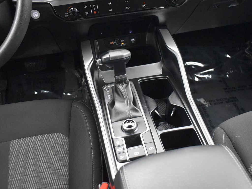Certified 2025 Kia Sorento LX image 20
