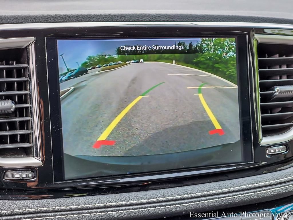 Used 2023 Chrysler Pacifica Touring-L FWD image 19