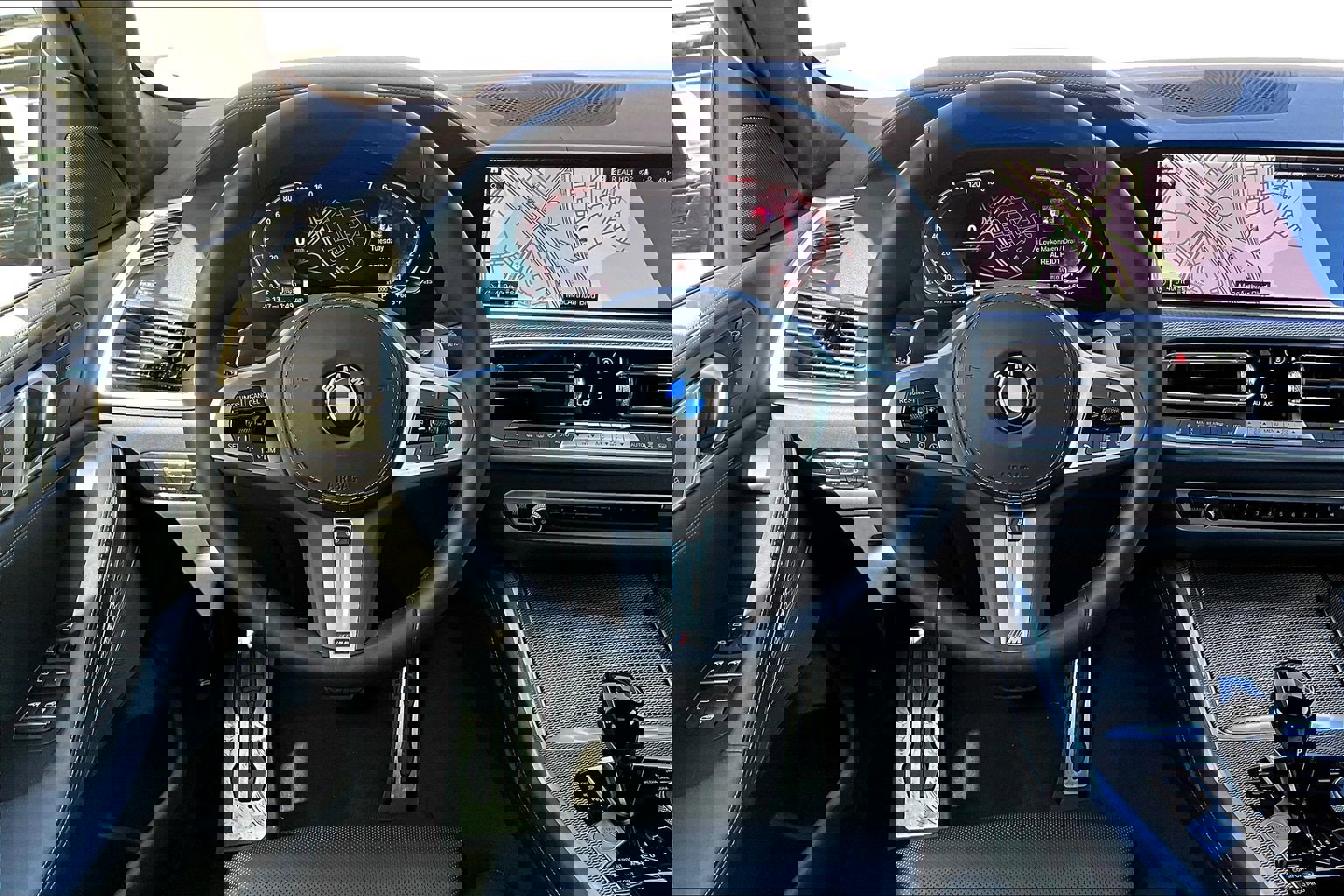 Used 2023 BMW X6 xDrive40i w/ M Sport Package image 4