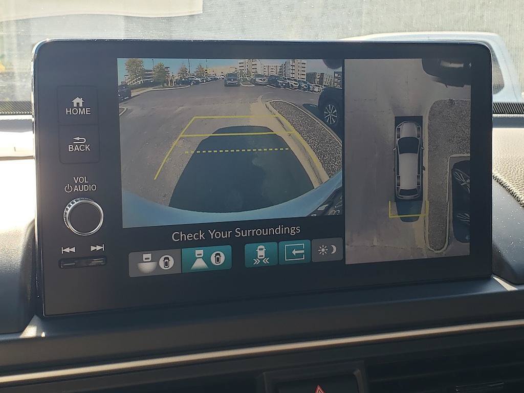 Used 2025 Honda Pilot Black Edition image 26