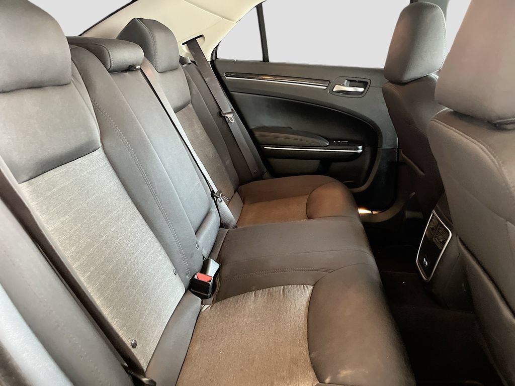 Used 2023 Chrysler 300 Touring w/ Sport Appearance Package RWD image 28