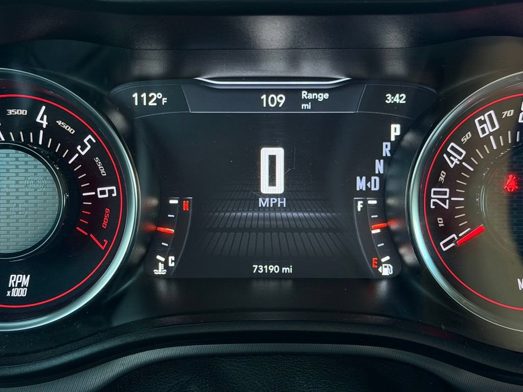 Used 2021 Dodge Challenger SXT RWD image 27