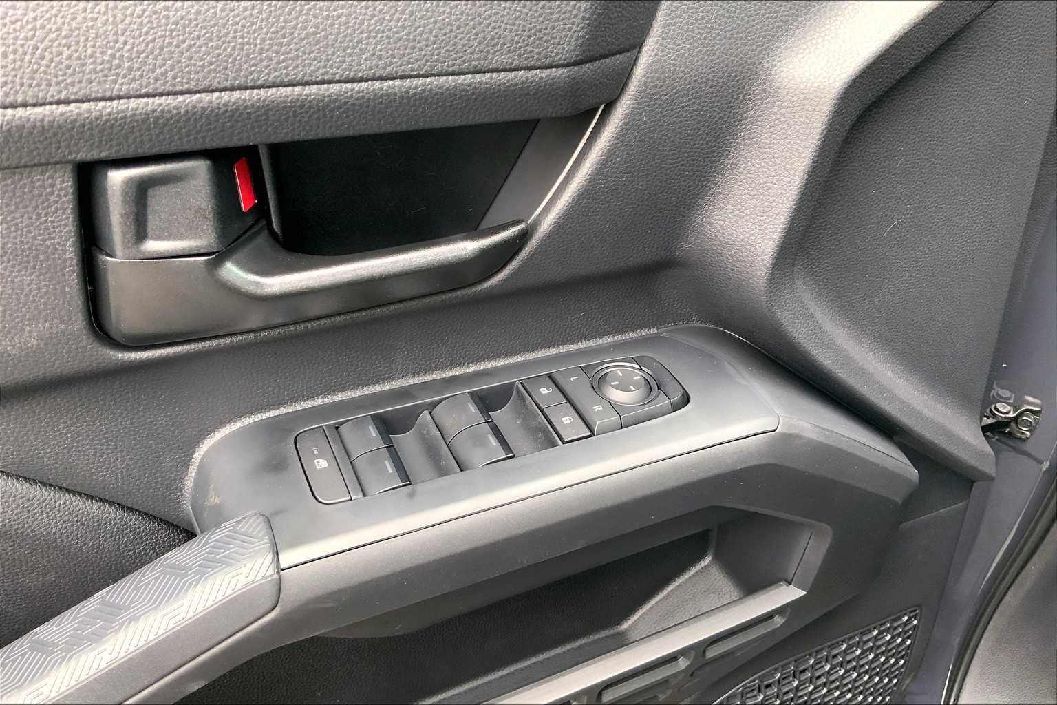 New 2025 Toyota Tacoma SR5 image 20