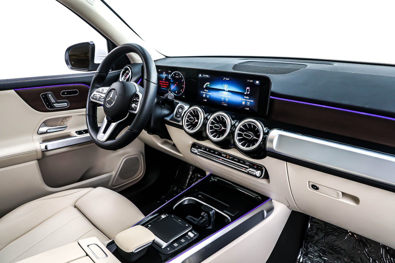 Used 2023 Mercedes-Benz GLB 250 image 15