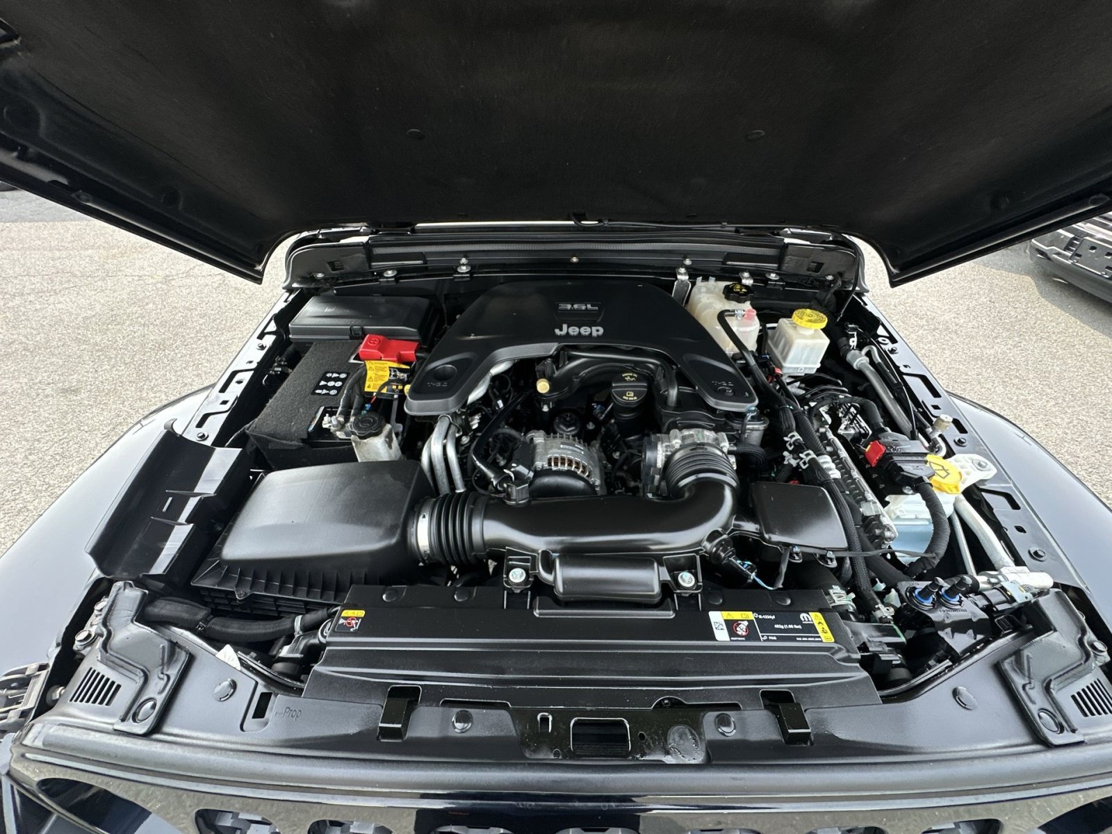 Used 2021 Jeep Gladiator Sport AWD/4WD image 34