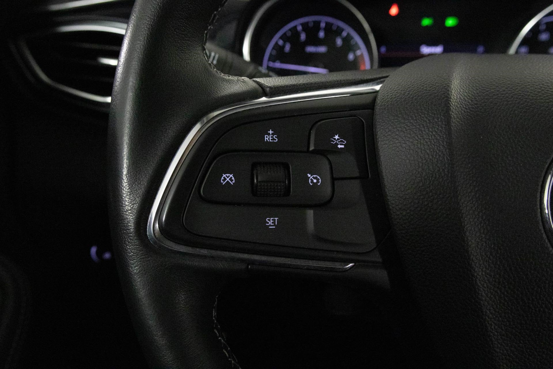 Certified 2023 Buick Encore GX Select w/ Sport Touring Package image 29