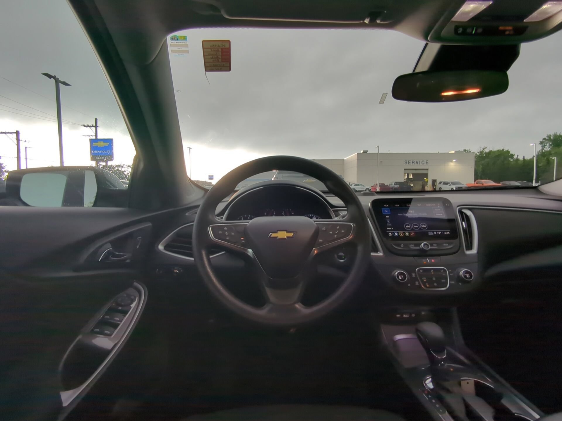 Used 2025 Chevrolet Malibu LT FWD image 14