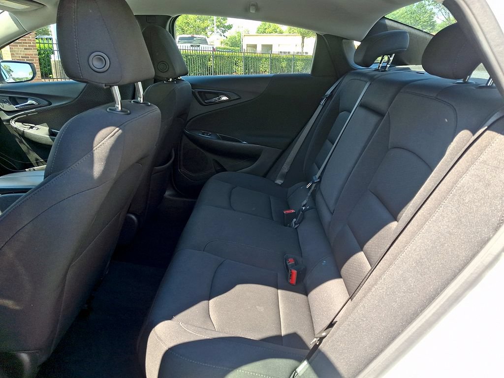 Used 2025 Chevrolet Malibu LT FWD image 10