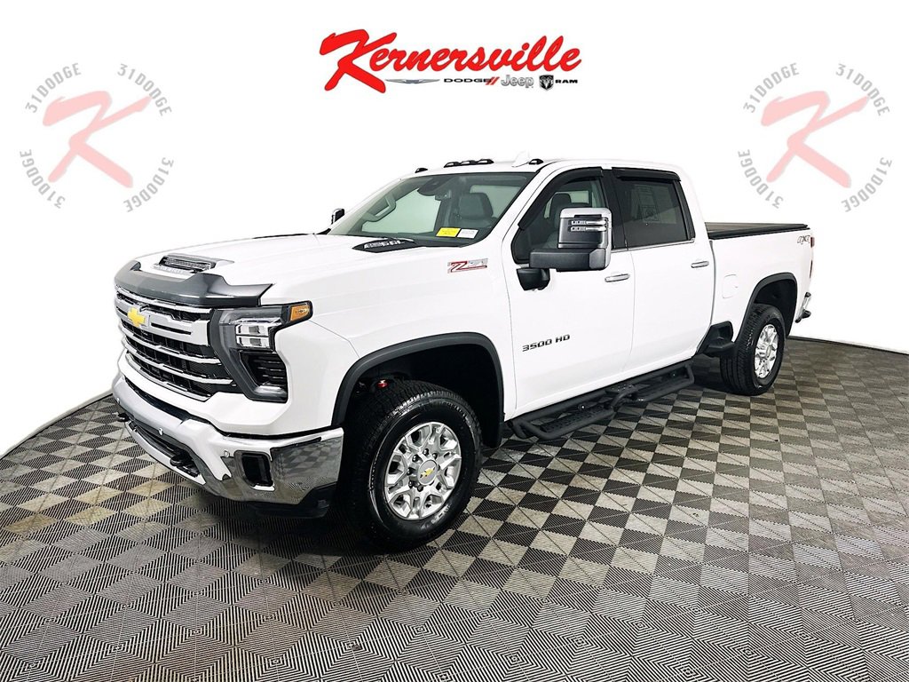 Used 2024 Chevrolet Silverado 3500 LTZ image 3
