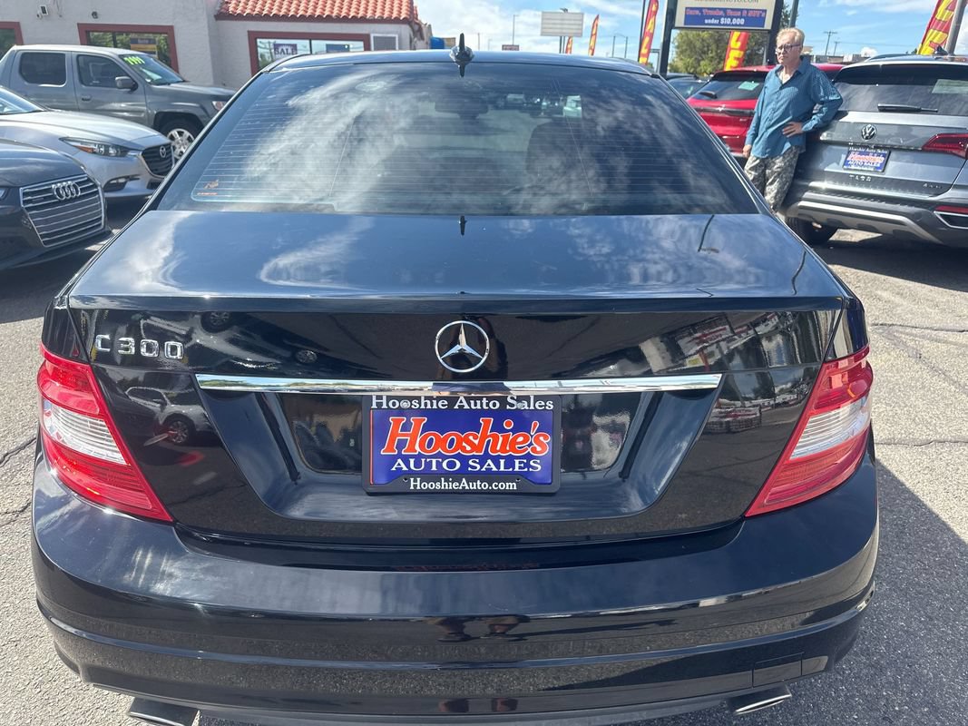 Used 2010 Mercedes-Benz C 300 Sedan image 8