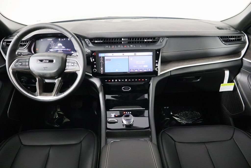 New 2026 Jeep Grand Cherokee Limited image 14