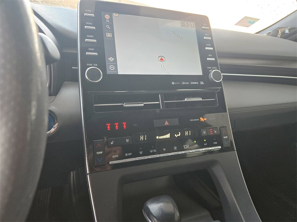 Used 2021 Toyota Avalon Limited image 17