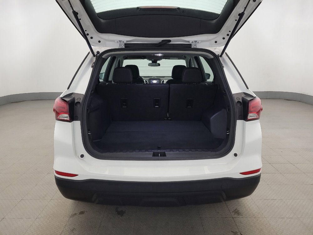 Used 2024 Chevrolet Equinox LS image 29