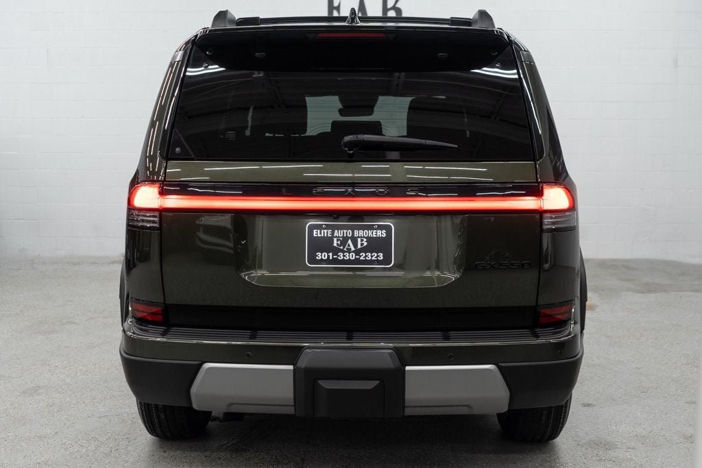 Used 2024 Lexus GX 550 AWD/4WD image 4