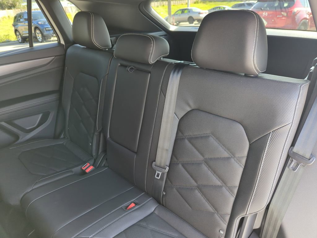 New 2026 Volkswagen Atlas Cross Sport SE image 25