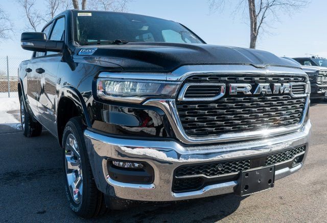 New 2026 RAM 1500 4x4 Crew Cab image 4