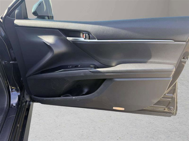 Used 2018 Toyota Camry LE w/ Convenience Package image 15