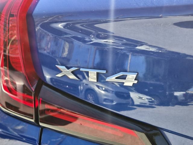 Used 2023 Cadillac XT4 Premium Luxury FWD image 16