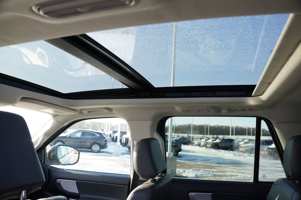 Certified 2025 Ford Expedition Max Active image 20