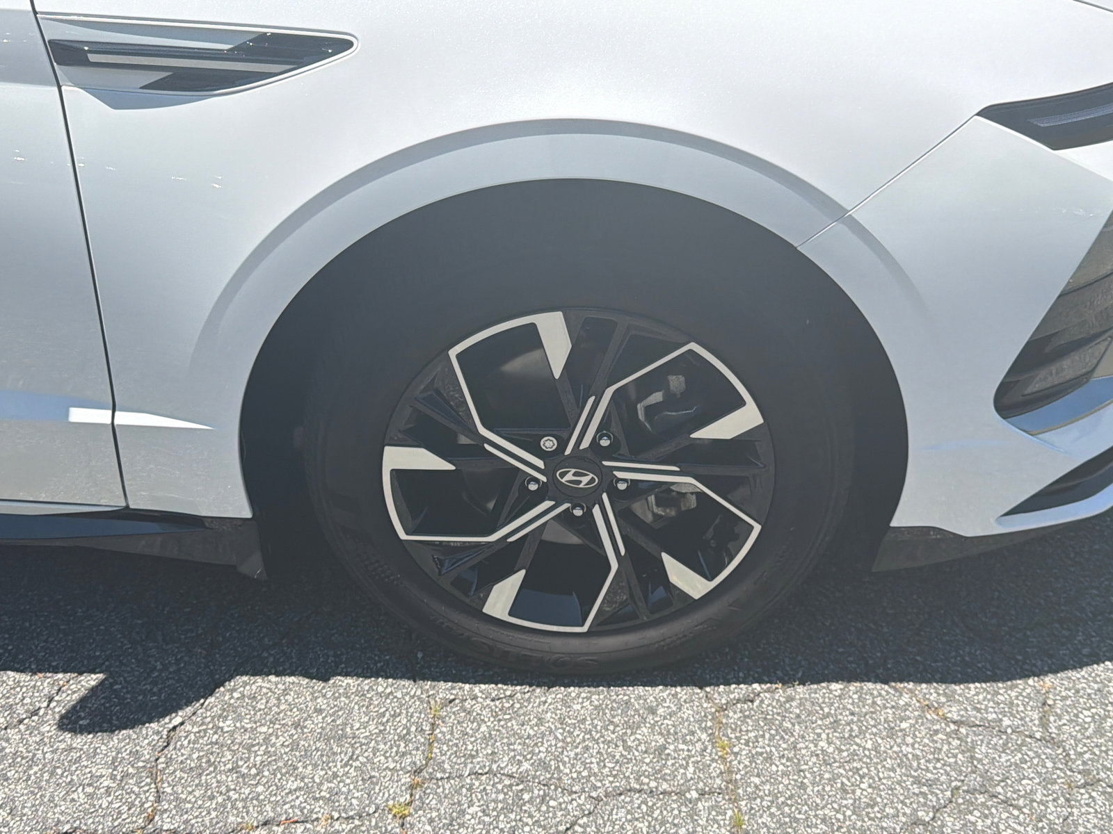 Used 2025 Hyundai Sonata SEL FWD image 13