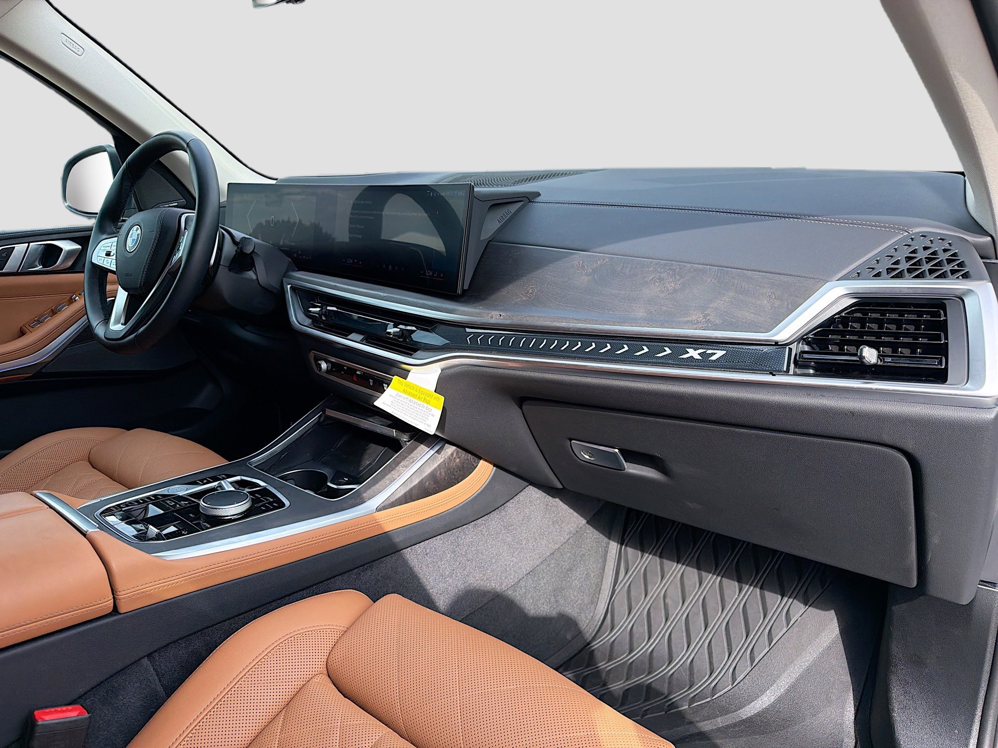 Used 2025 BMW X7 xDrive40i w/ Premium Package image 15