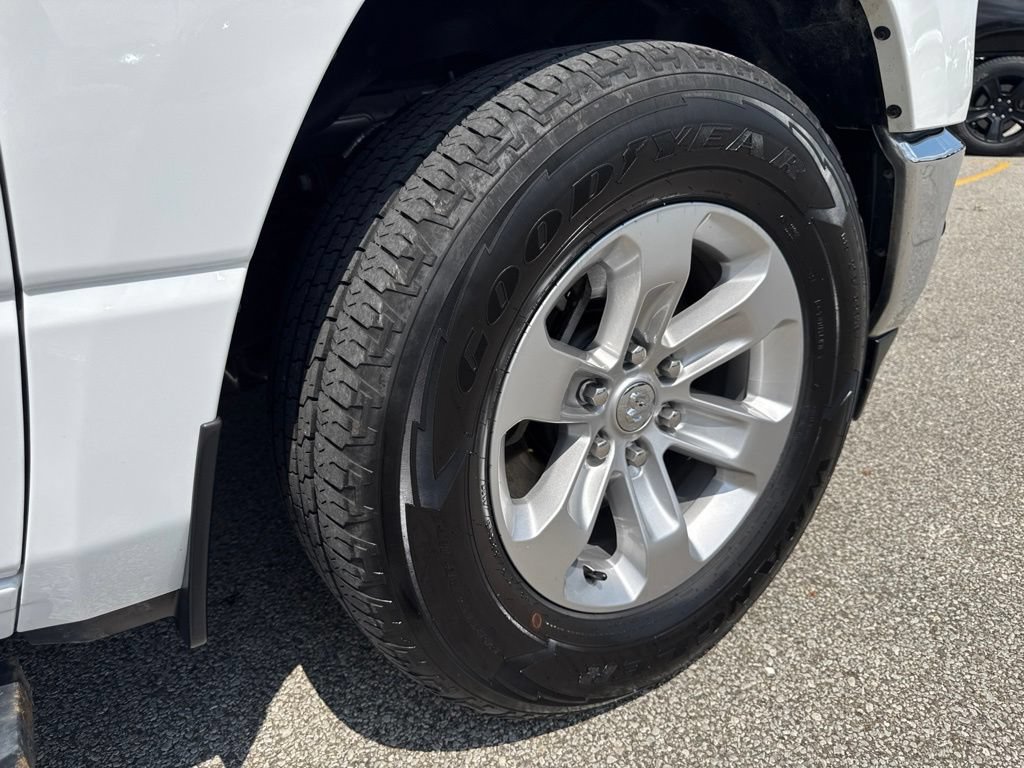 Used 2023 RAM 1500 Laramie AWD/4WD image 45