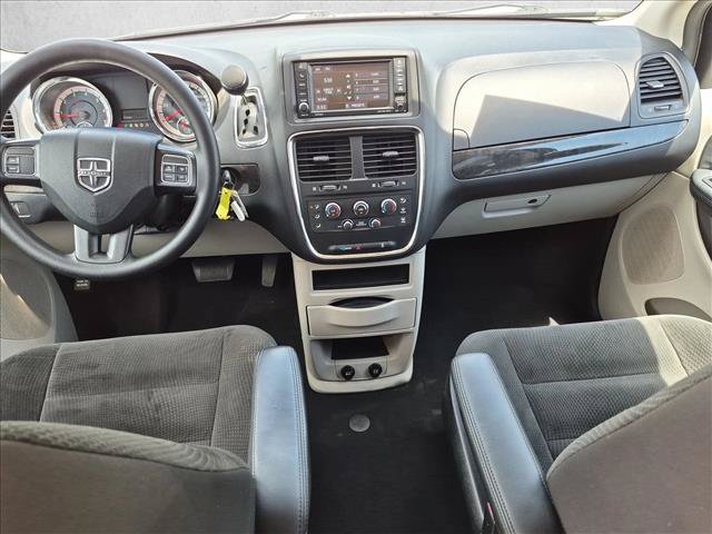 Used 2017 Dodge Grand Caravan SE w/ Power Window Group FWD image 17