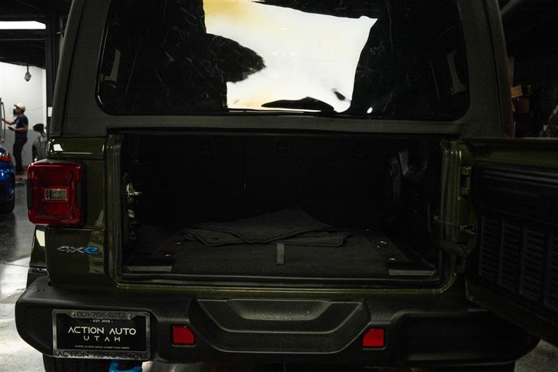 Used 2023 Jeep Wrangler Unlimited Sahara image 7