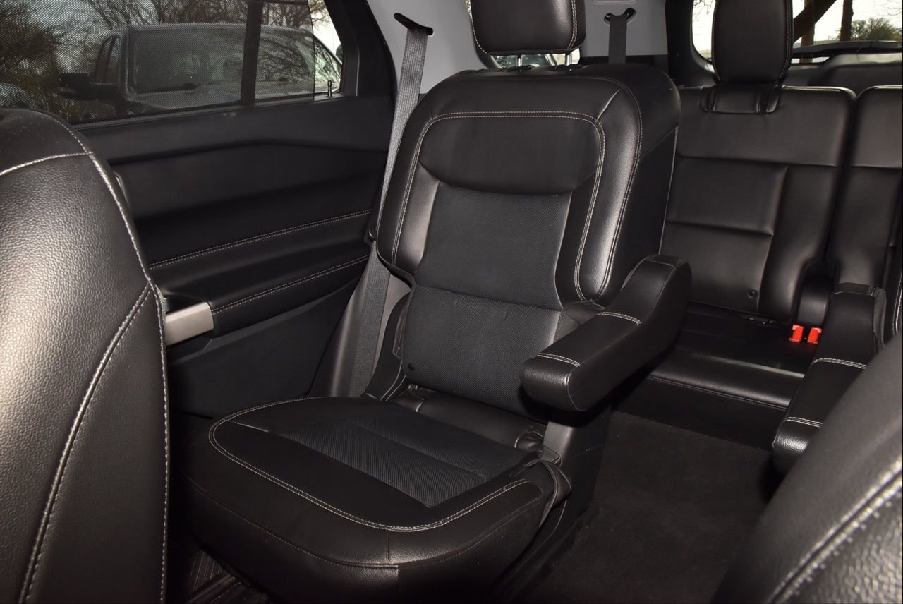 Used 2023 Ford Explorer Limited w/ Limited Technology Package image 15