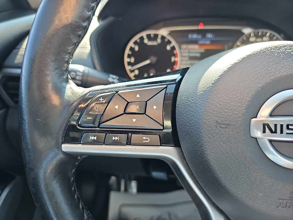 Used 2022 Nissan Altima 2.5 SV w/ SV Premium Package image 21