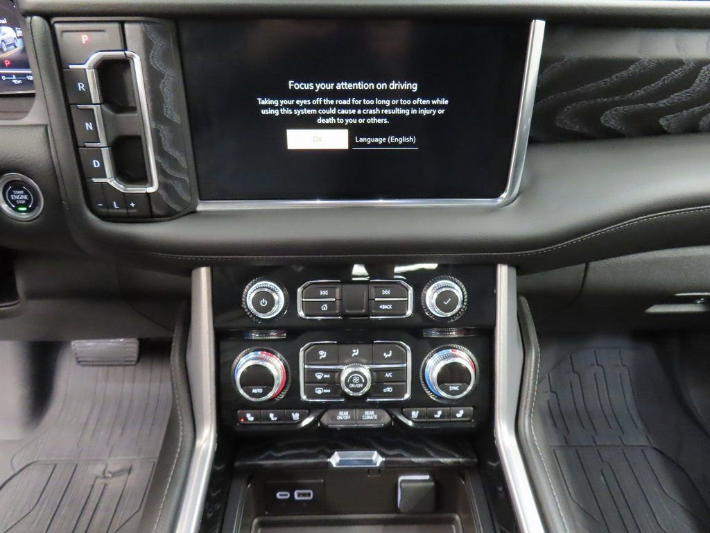 Used 2024 GMC Yukon XL Denali image 14