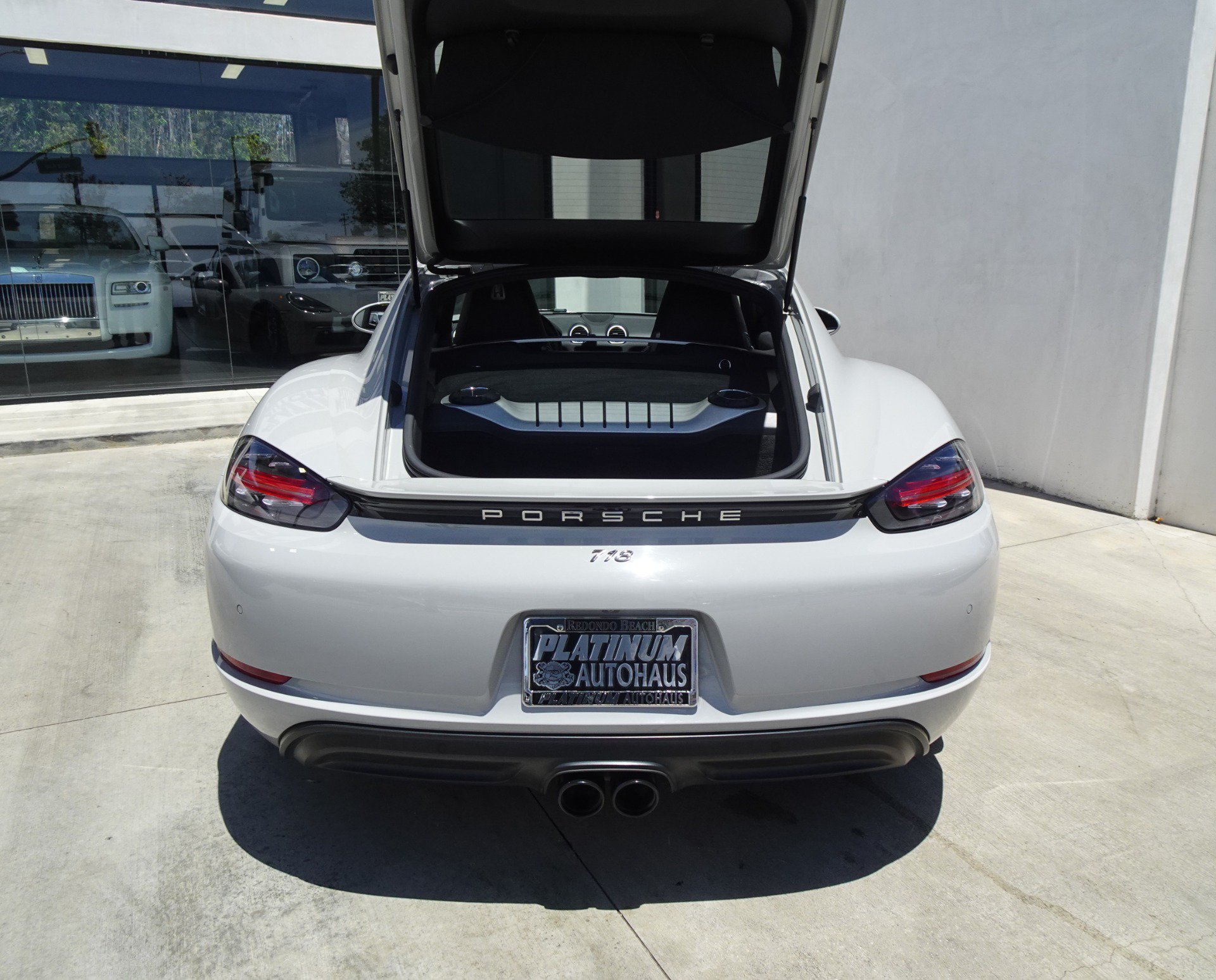 Used 2021 Porsche 718 Cayman RWD image 6