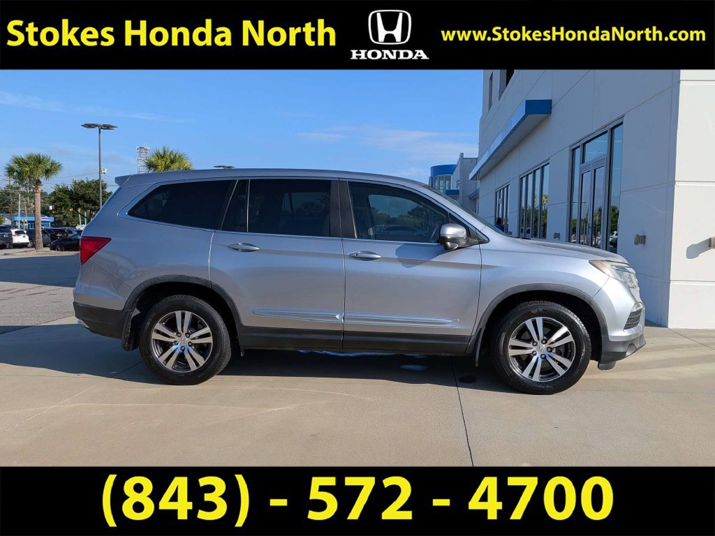 Used 2017 Honda Pilot EX image 3