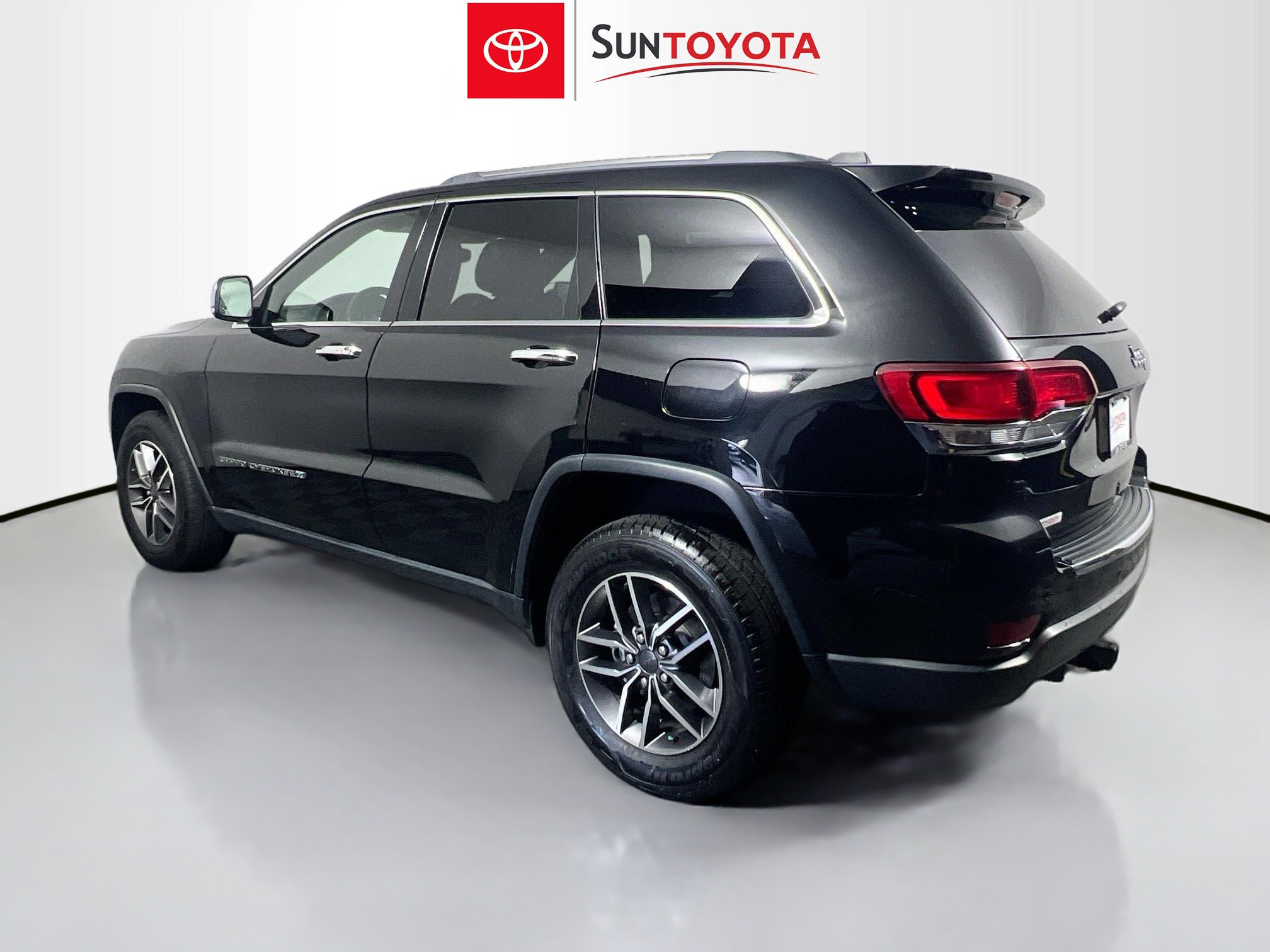 Used 2022 Jeep Grand Cherokee Limited image 6