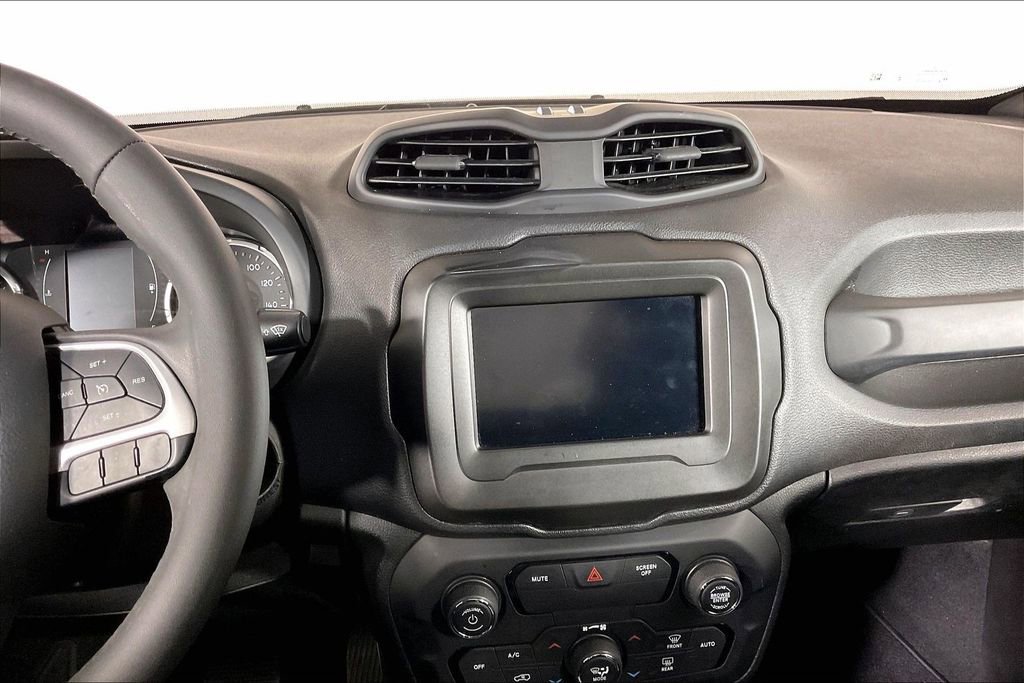 Used 2020 Jeep Renegade Latitude image 5