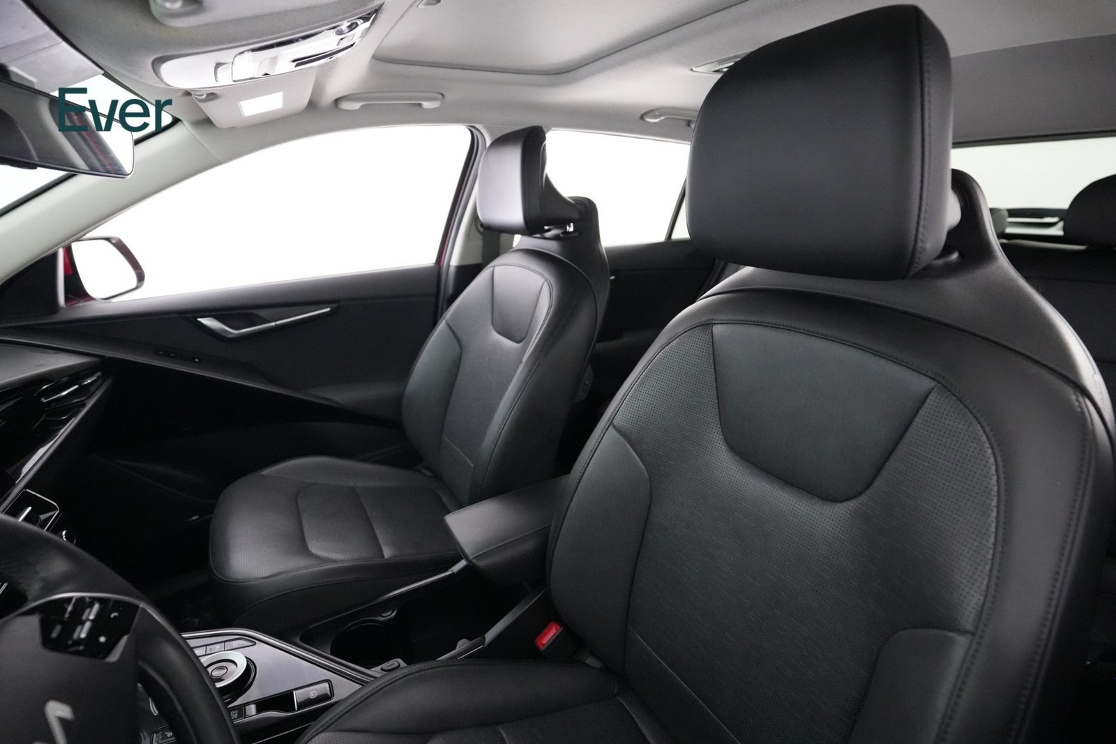 Used 2023 Kia Niro Wave FWD image 4