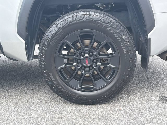 Used 2022 Toyota Tundra SR5 w/ SR5 Convenience Package AWD/4WD image 21